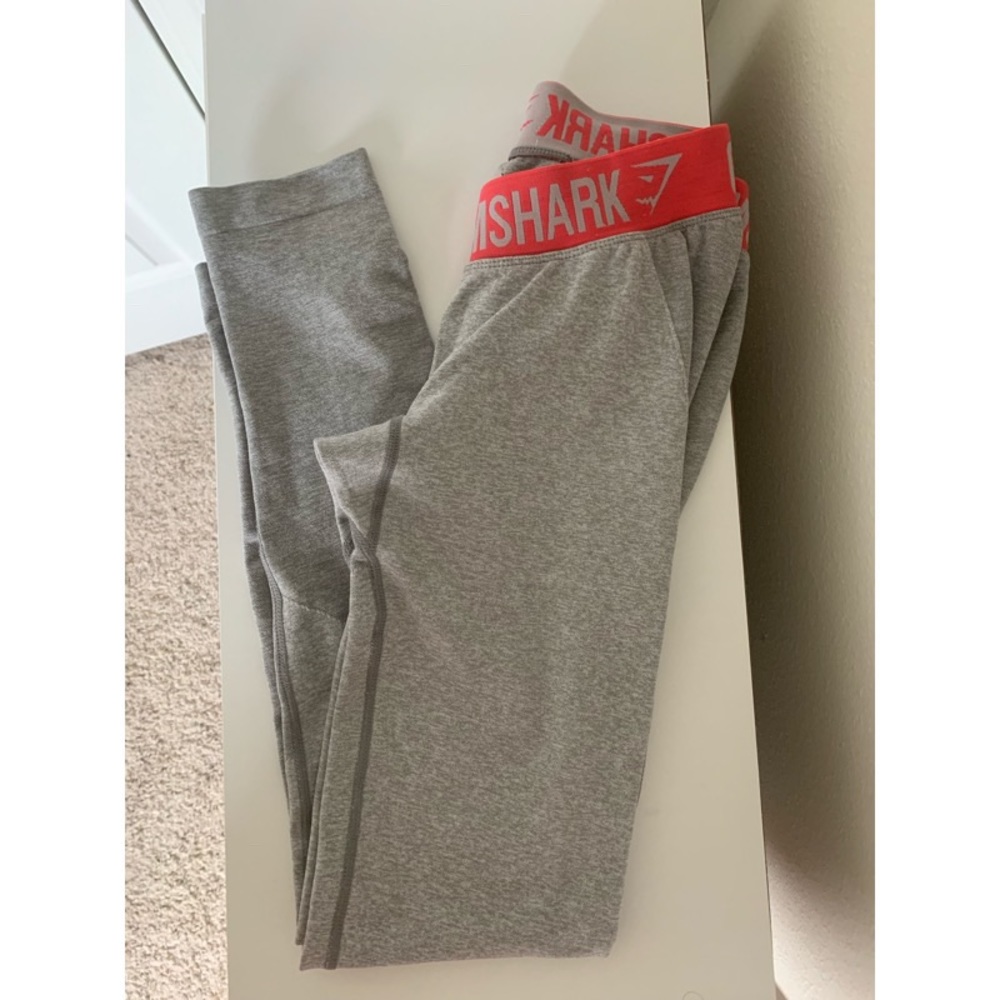 Gymshark Gray/hot pink flex